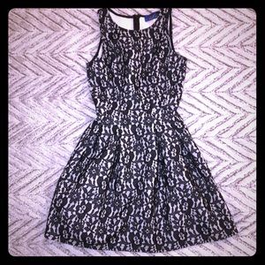 Black and white lace fitted dress